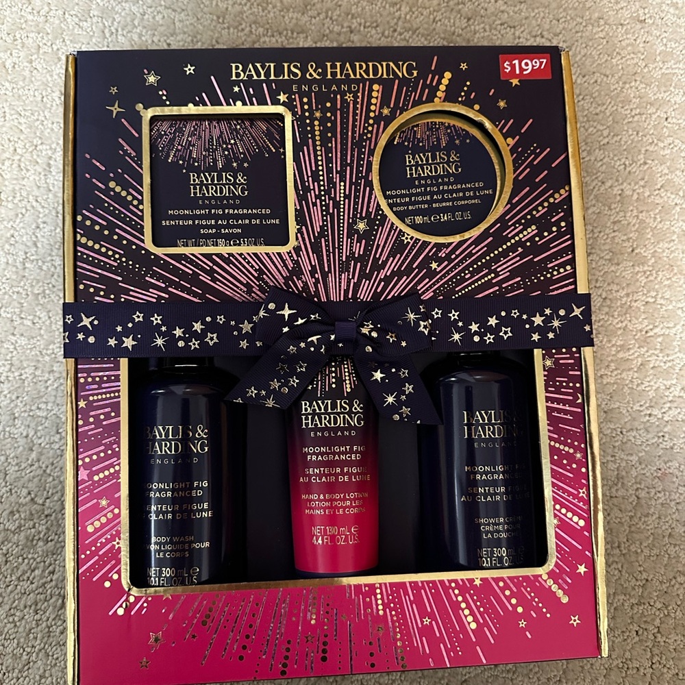 Moonlight Fig & Pomegranate Gift Set - Red and Black